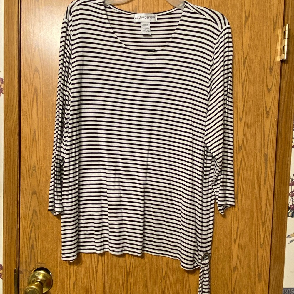 Cathy Daniels black and white striped top size XL
